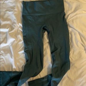 Lululemon mid rise aqua running pants